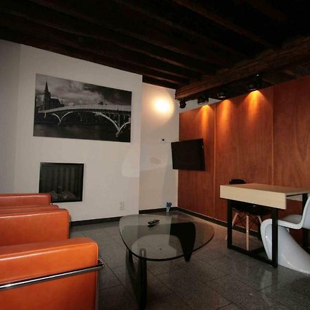 Amosa Liege City Centre Apart Regence 10 Buitenkant foto